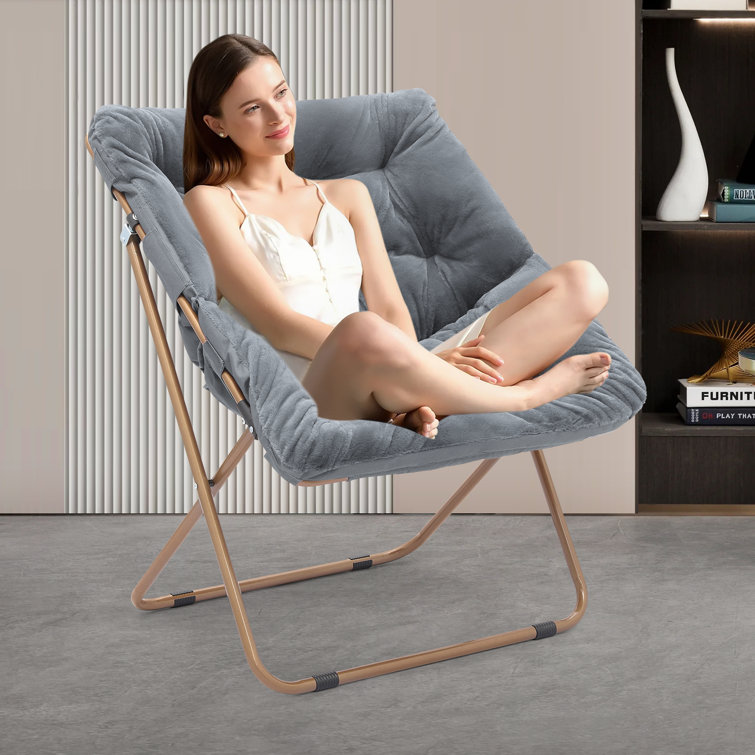 Collapsible square clearance chair